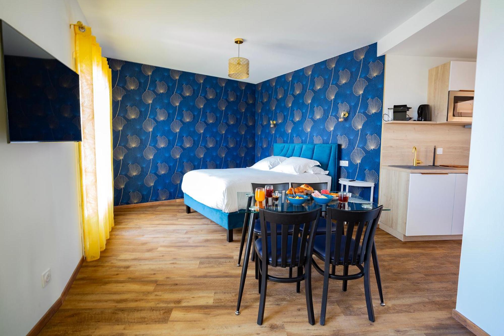 Aparthotel Domaine De La Mautanne à Sainte-Tulle Extérieur photo