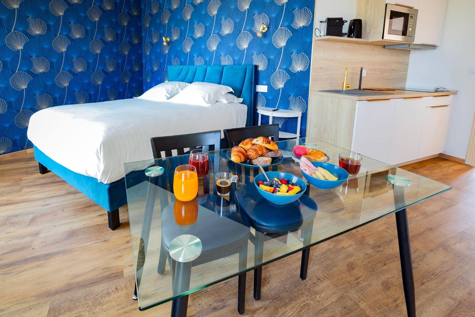 Aparthotel Domaine De La Mautanne à Sainte-Tulle Extérieur photo