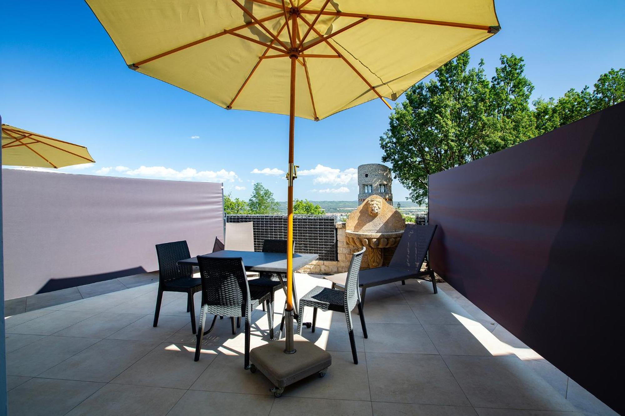 Aparthotel Domaine De La Mautanne à Sainte-Tulle Extérieur photo